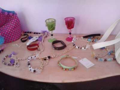 Accessori fantasiosi per le cagnette 